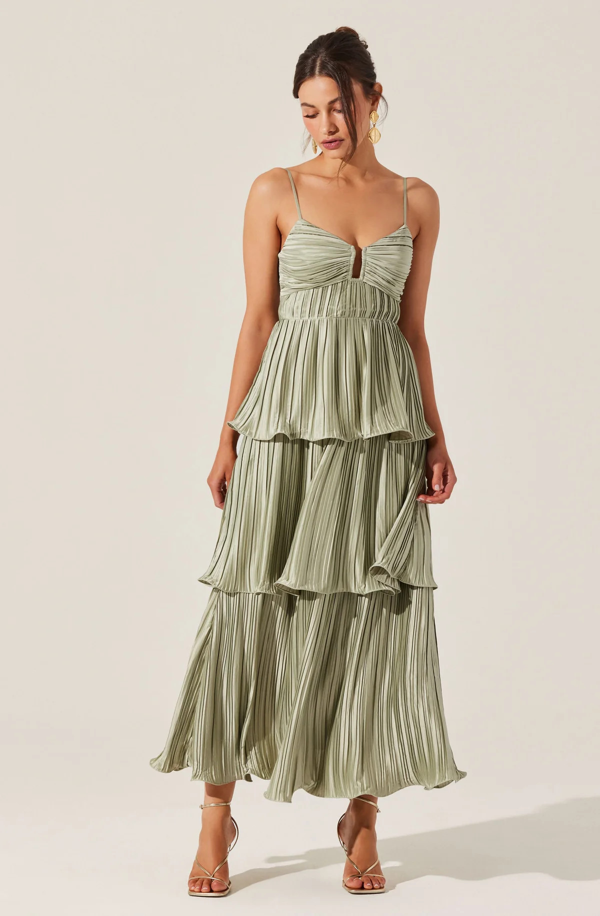 Lupin Pleated Tiered Maxi Dress | ASTR The Label (US)