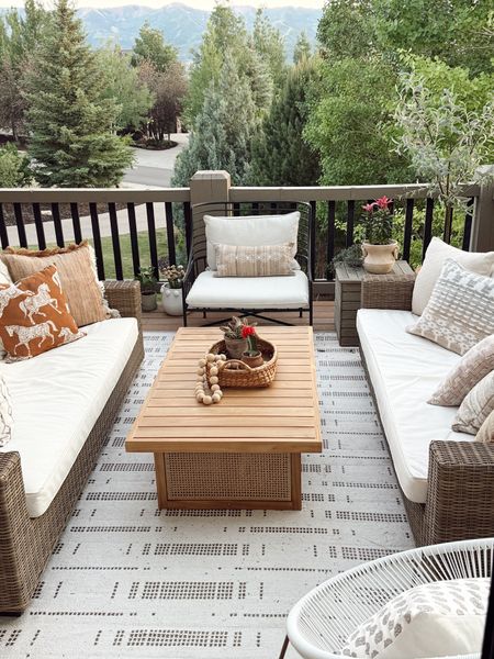 All the links to our front outdoor patio furniture & decor


#LTKHome #LTKStyleTip #LTKSeasonal