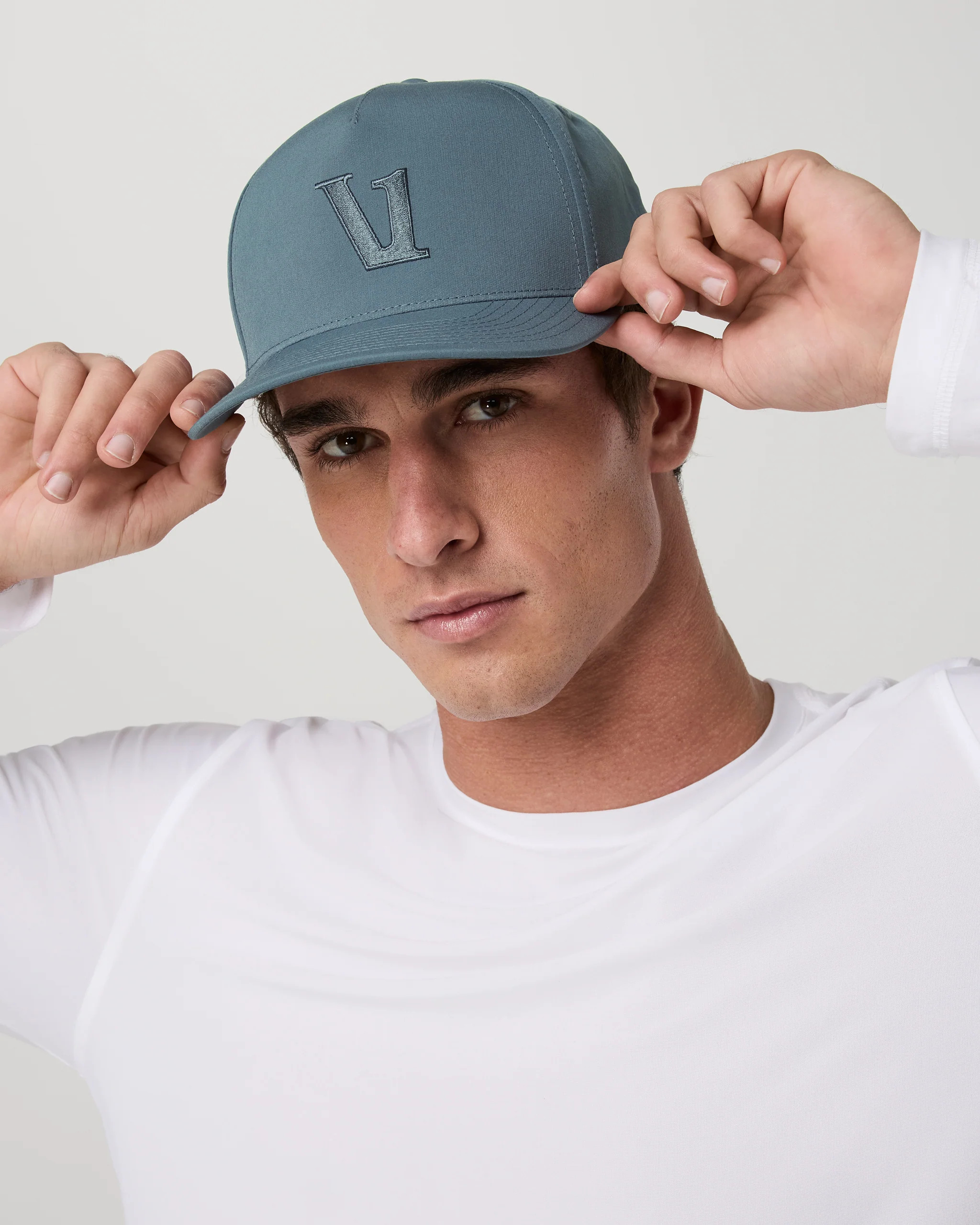 Magnitude Hat 2.0 – Blue Sea Classic Athletic Baseball Cap – Headwear – Vuori | Vuori Clothing (US & Canada)