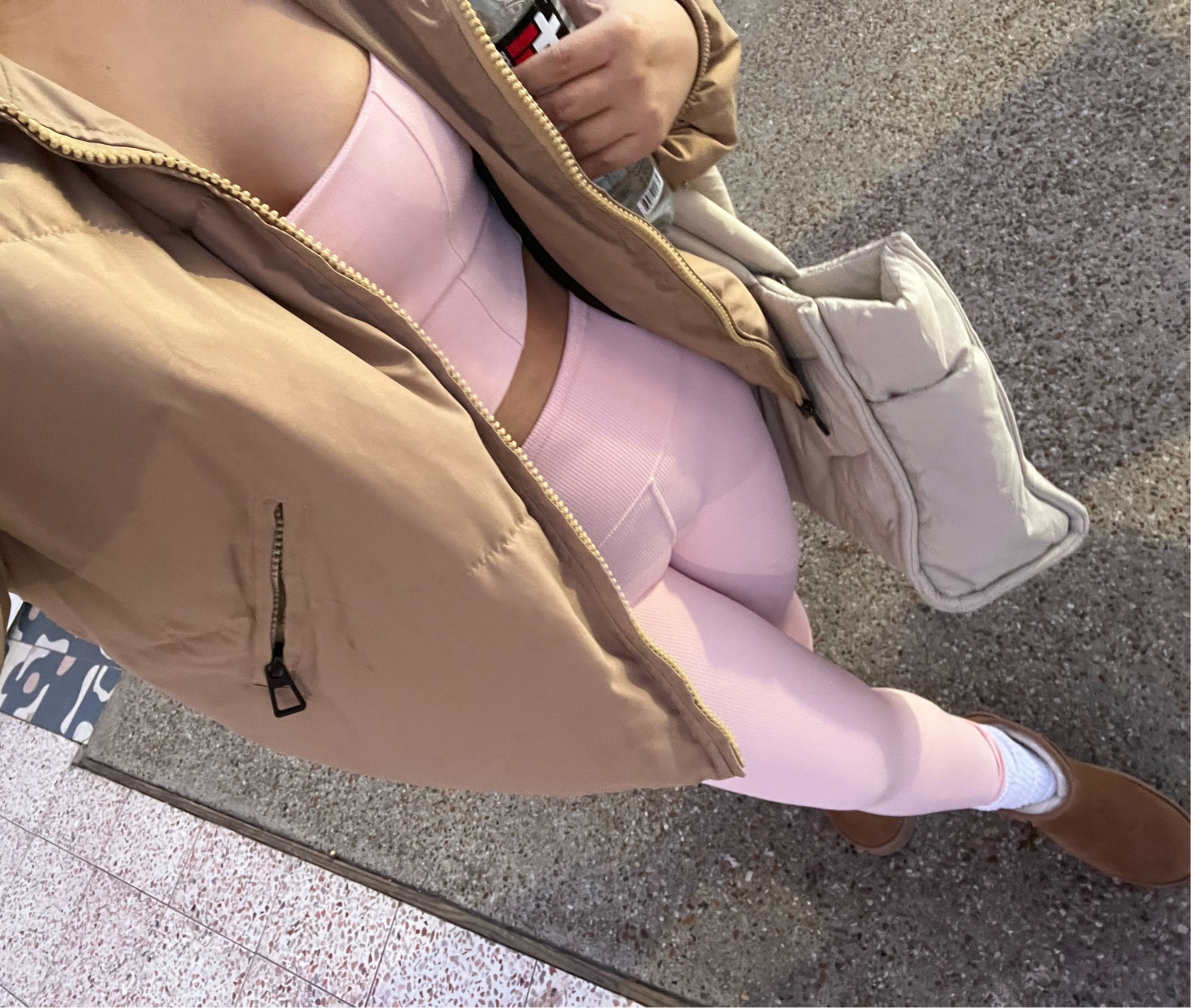 Sports Bra & Leggings size M! All in Motion brand is my fav workout line at Target!! Leggings are ultra high rise & do not roll down🙌🏼