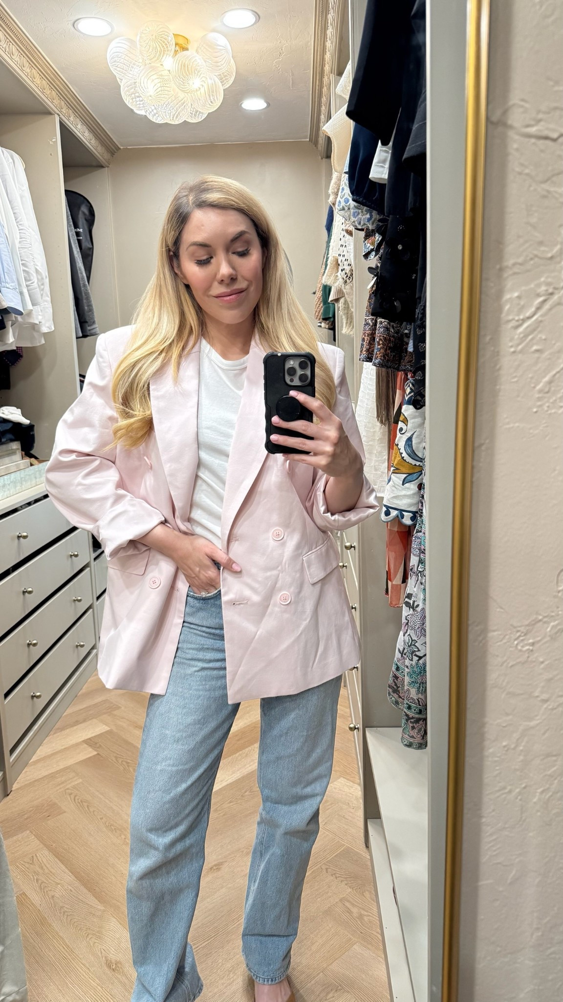 Can you believe this blazer is from Target?!? 


#LTKSeasonal #LTKootd #LTKgrwm