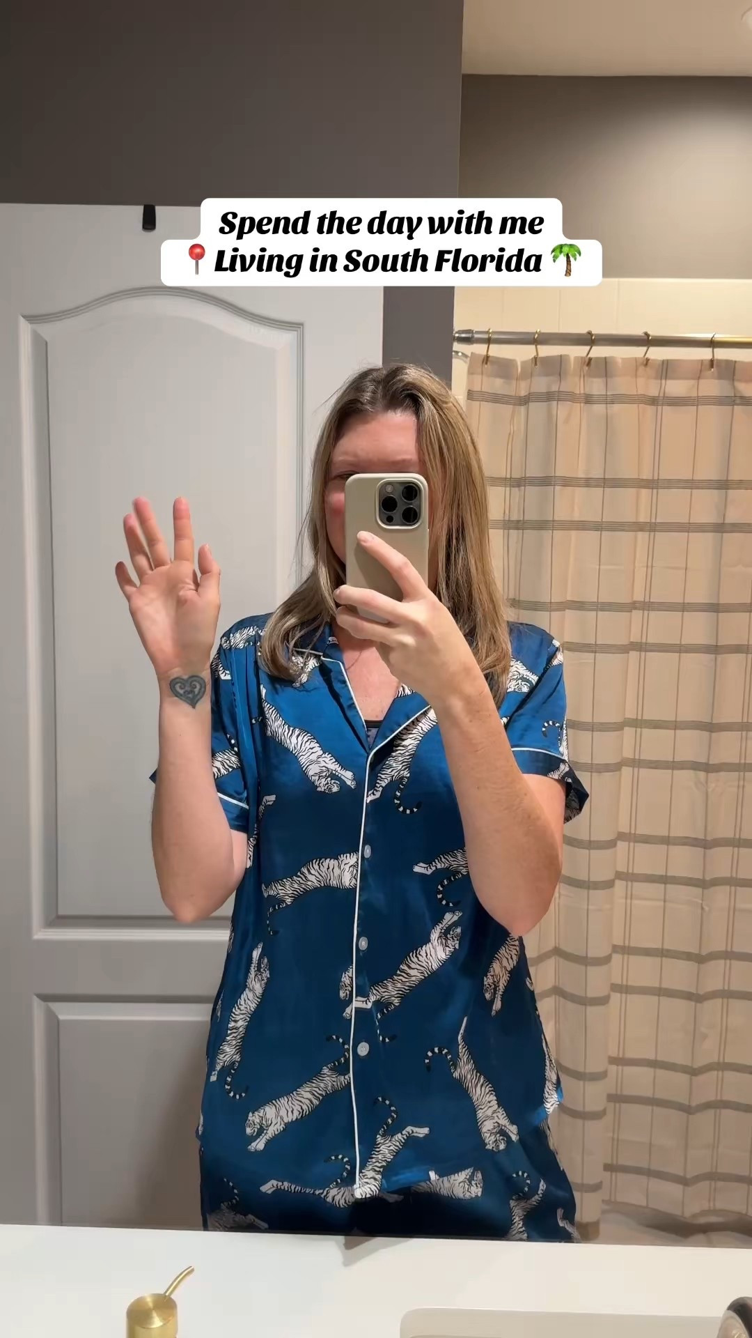 Sharing my everyday favorites + Florida-friendly fall outfit of the day ☀️


Skincare favorites, beauty favorites, everyday makeup, sephora finds, printed pajamas, denim button down, wide leg jeans, adidas sambas, fall outfits, Florida outfits 

#LTKBeauty #LTKStyleTip #LTKHome