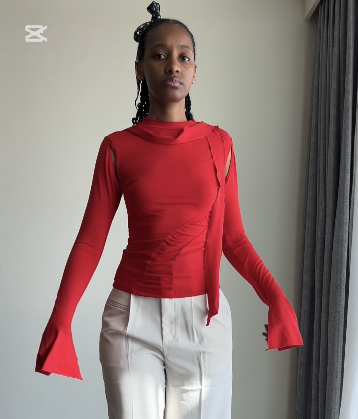 COSMINA red fitted top (S)
ANEWSA straight Suit Pants (M)