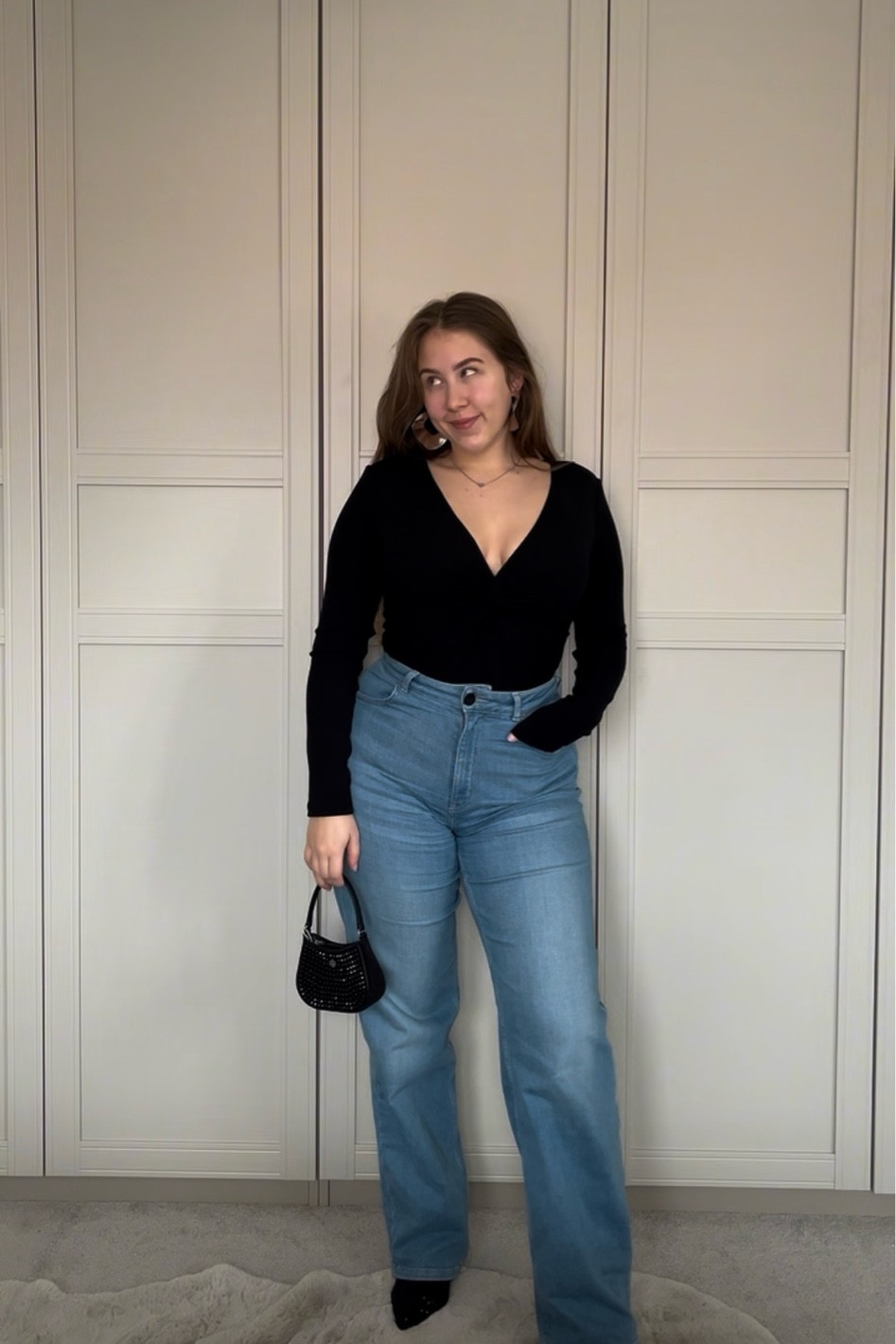 Jeans & a cute top - Use EMMAVACCHIO for 15% off

#LTKmidsize #LTKstyletip #LTKparties