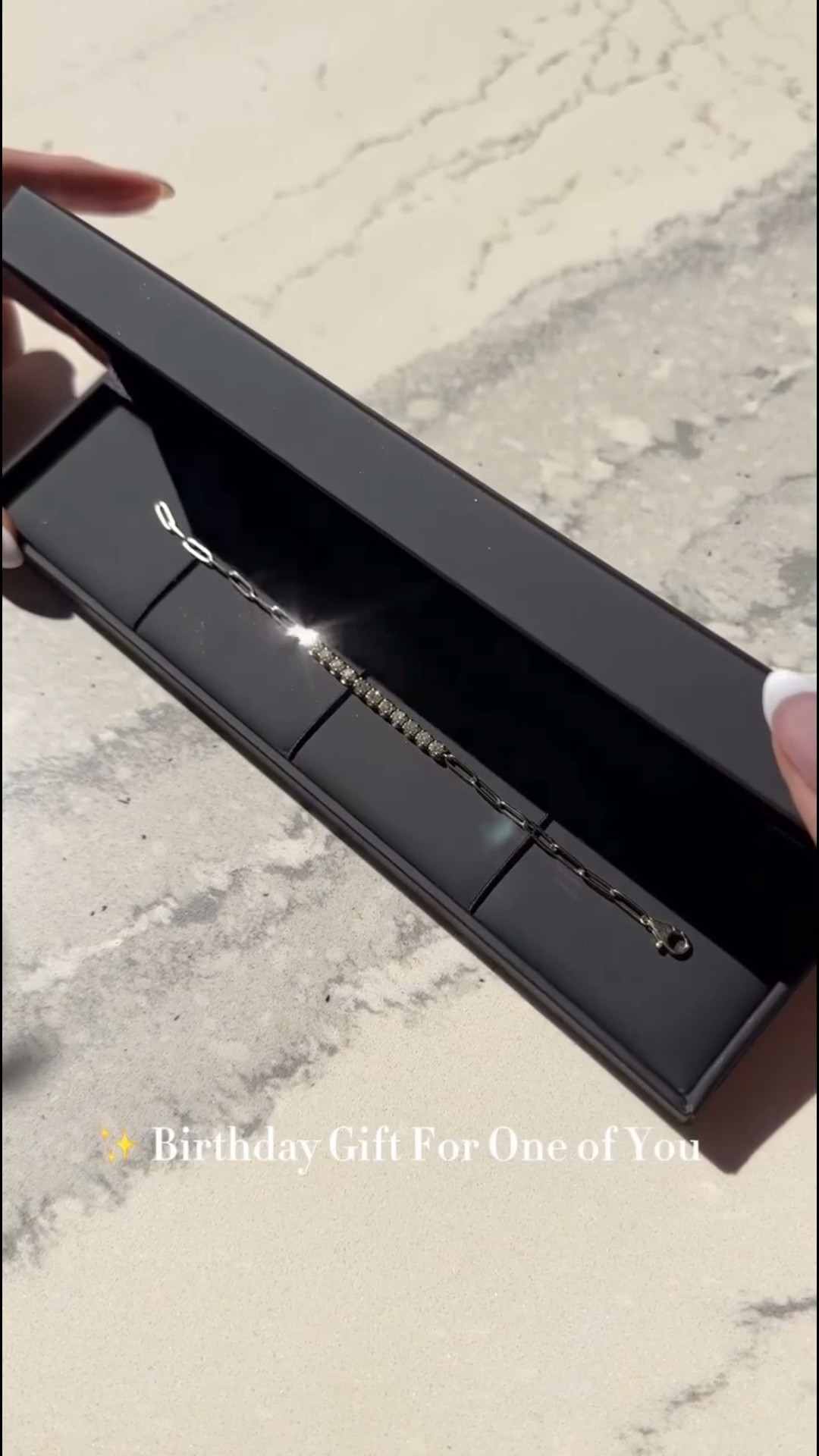 ✨ Birthday surprise ✨

It’s my birthday month so I wanted to do something special and give back to one of you 🤍

I teamed up with @happyjewelers to celebrate and gift one of my followers this stunning diamond tennis bracelet.

How to enter:
• Follow @thebubblyblonde
• Follow @happyjewelers
• Like this post
• Tag someone you’d share a little birthday sparkle with ✨

Bonus entries:
• Tag multiple friends (each tag counts as an entry)
• Share this post to your story and tag me

Giveaway closes March 15
Winner announced March 17

Good luck 🤍

This is not affiliated with Instagram.