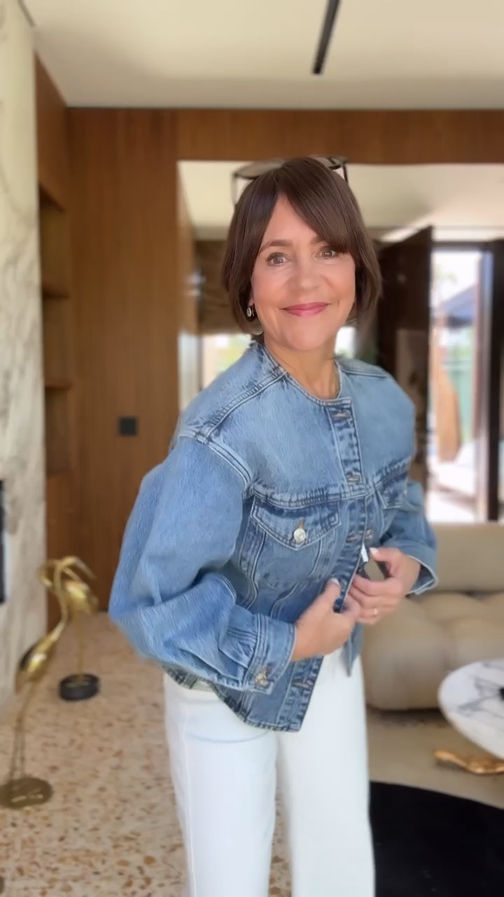 My favorite denim jacket is ON SALE!!! I’m wearing xs :)

#LTKSaleAlert #LTKSeasonal #LTKOver40