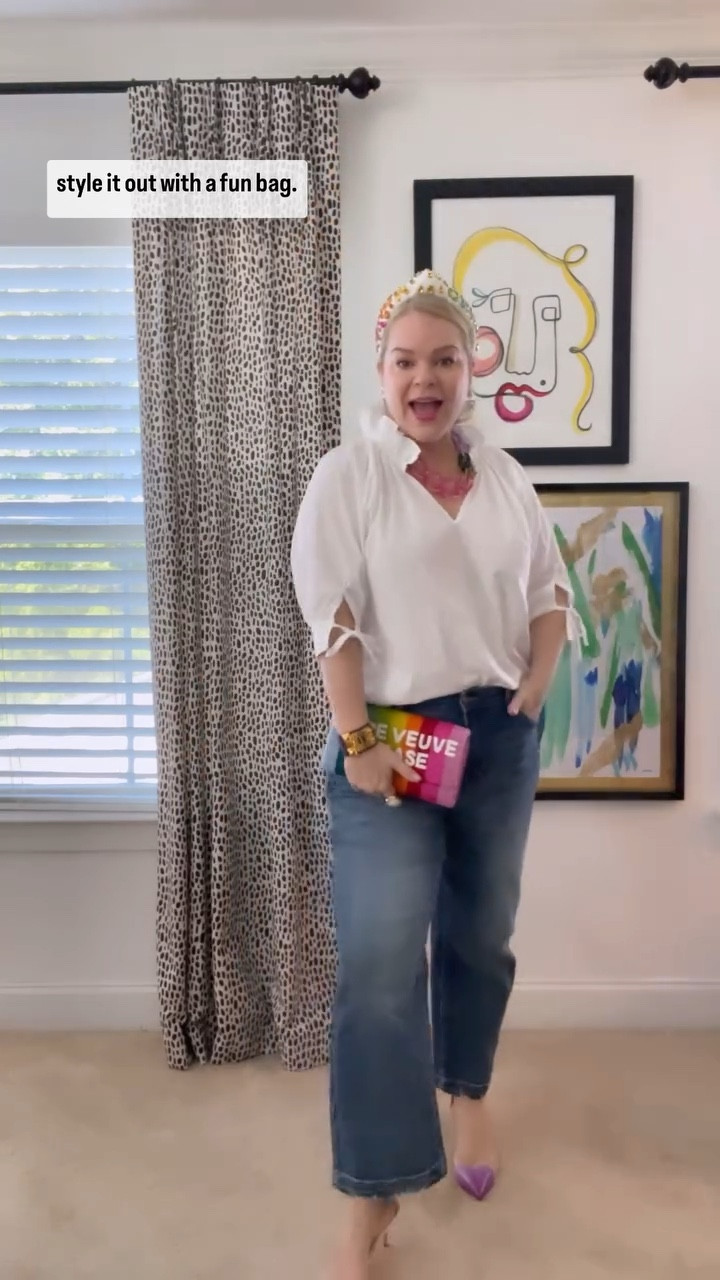 Babes, I want to see you stylin’ out that white shirt and jeans!🩷 My new kitten heels came in yesterday and I literally built this outfit around them. They come in loads of colors and are perfect if you like a lower heel. 

Comment: LINKS to get this look sent to your DMs.

#denimstyle #ootd #croppeddenim #amazonfinds #amazonfashion #budgetluxury @amazonfashion #chicstyle #preppystyle #casualootd