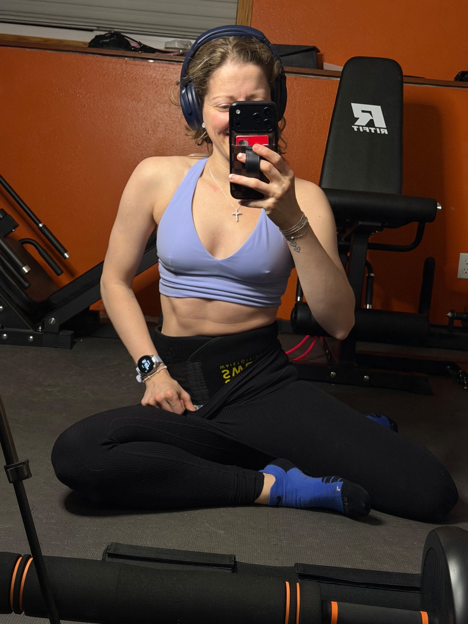 I LOVE having a waist trainer while working out. It makes sure you are really engaging that core. 100/10 recommend  

#LTKGiftGuide #LTKActive #LTKfitnessgoals