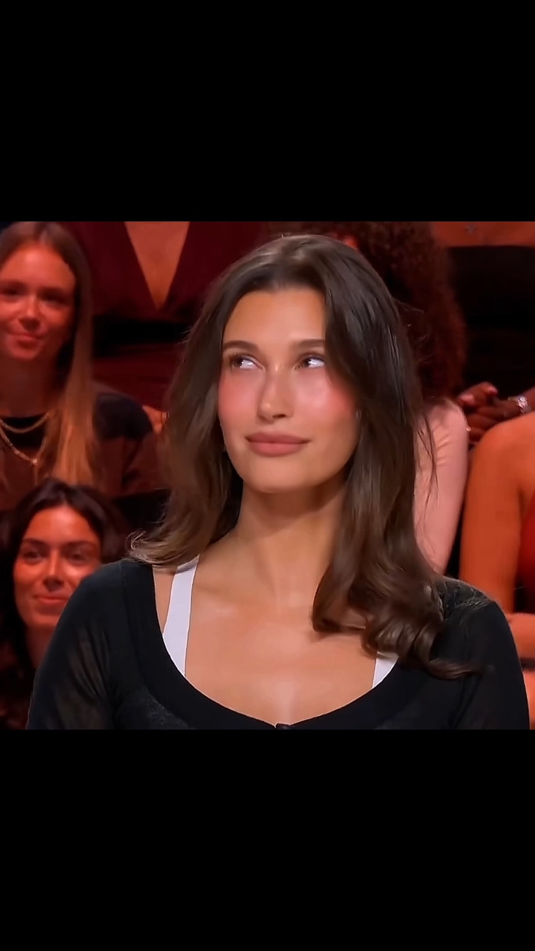 Hailey Bieber's Make Up Artist Diane Buzzetta shared the full product breakdown on @haileybieber from the french TV show with the good lighting ⭐️