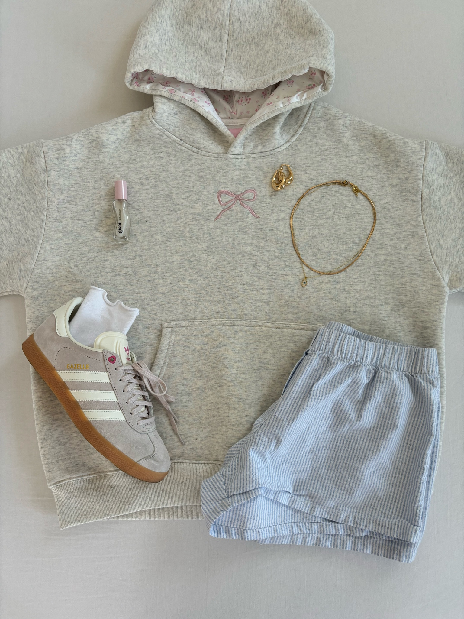 Hoodie is from Prisana Bay 

#LTKGiftGuide #LTKU #LTKStyleTip