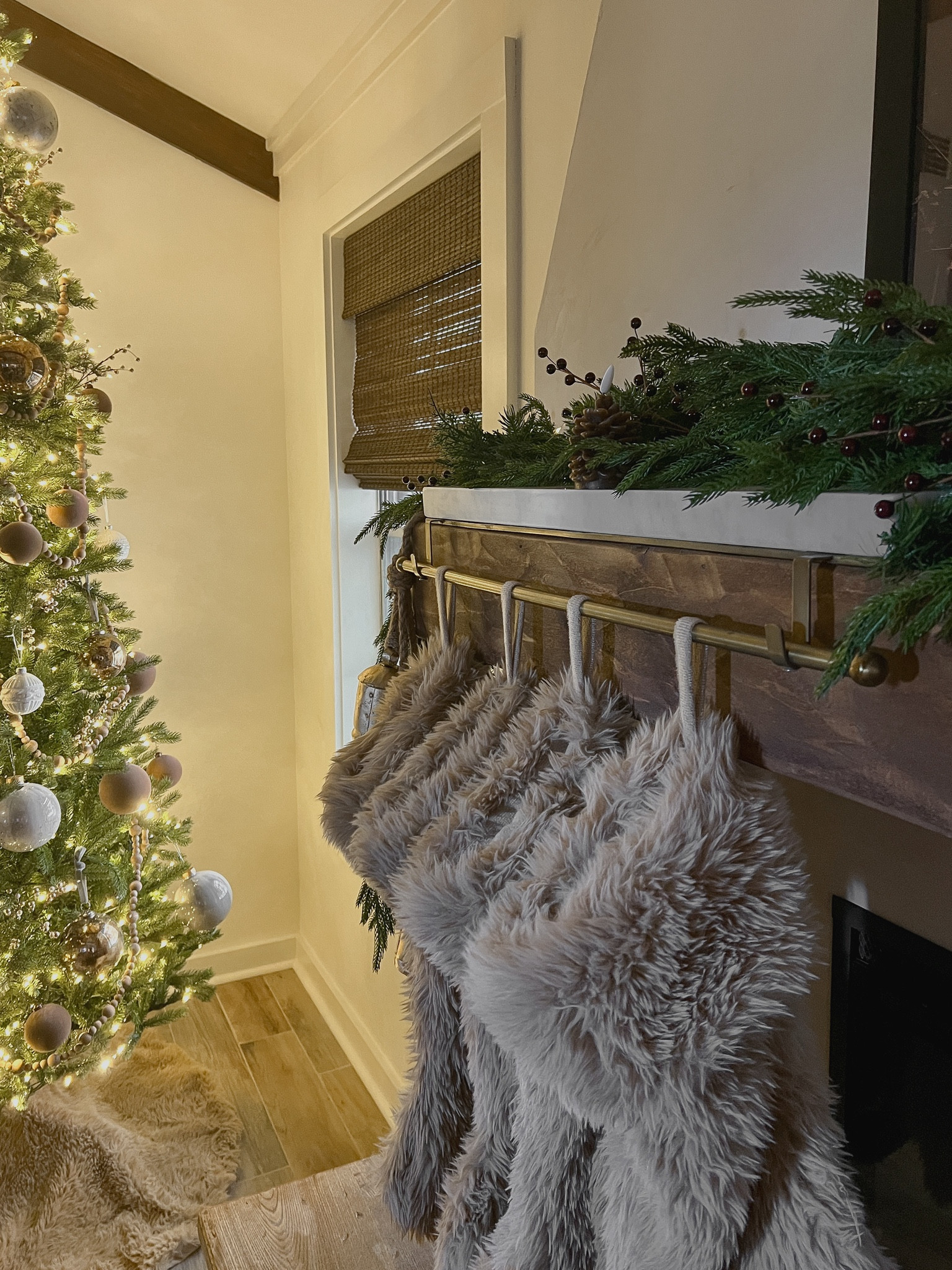 Christmas Mantel 

#LTKHoliday #LTKhome #LTKSeasonal