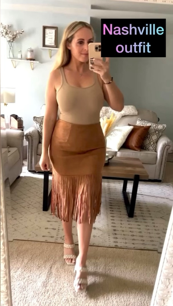 Nashville outfit. Country concert. Taylor swift. Neutral outfit 

#LTKunder50 #LTKSeasonal #LTKtravel