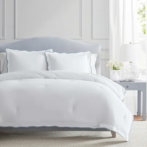 Martha Stewart - Queen Duvet Cover Set, Crisp & Smooth Bedding with a Cotton Percale Lightweight Feel, Reversible 3 Piece Bed Set with Matching Pillowcases (Simple Scallop Blue) | Amazon (US)