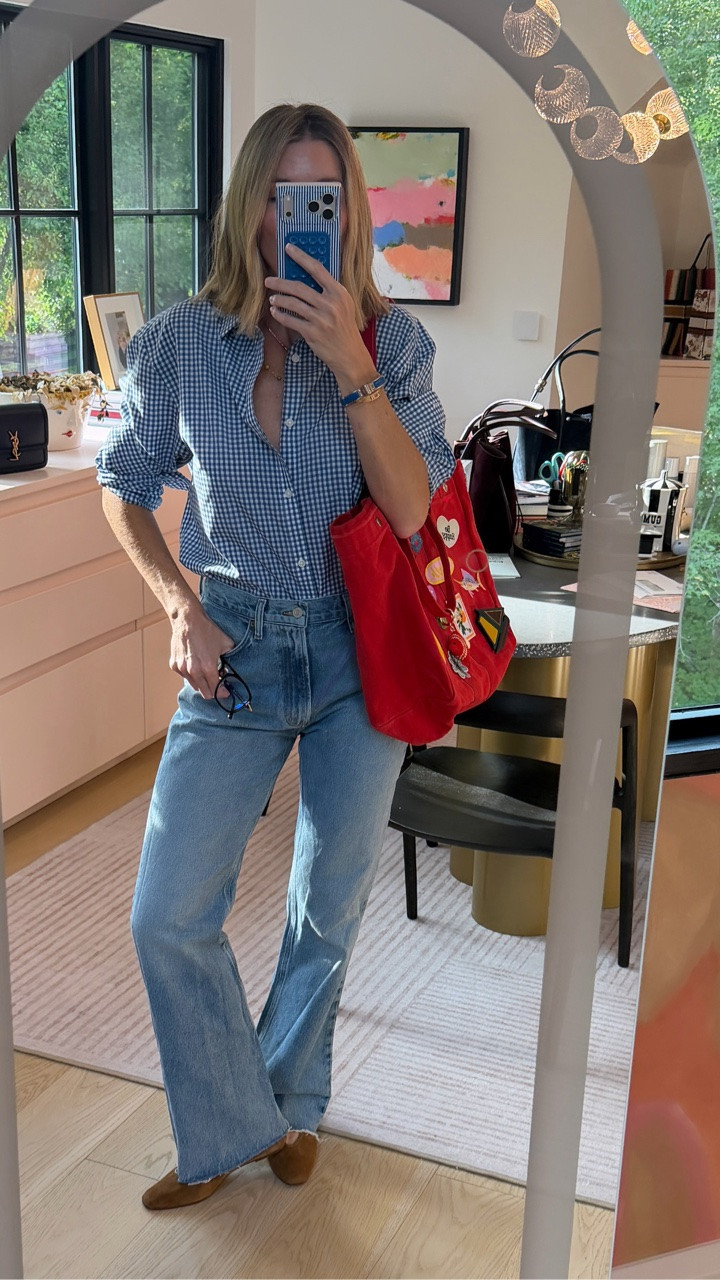 If you take any of my advice——it would be to snag these oh so comfy ballet flats!!  Jeans ain’t too shabby either!  Stole shirt from my husband