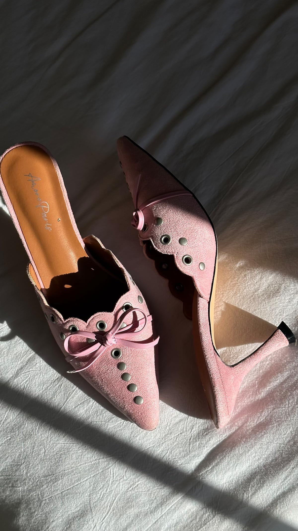 kitten heels year round >>

#LTKStyleTip #LTKSeasonal #LTKShoeCrush