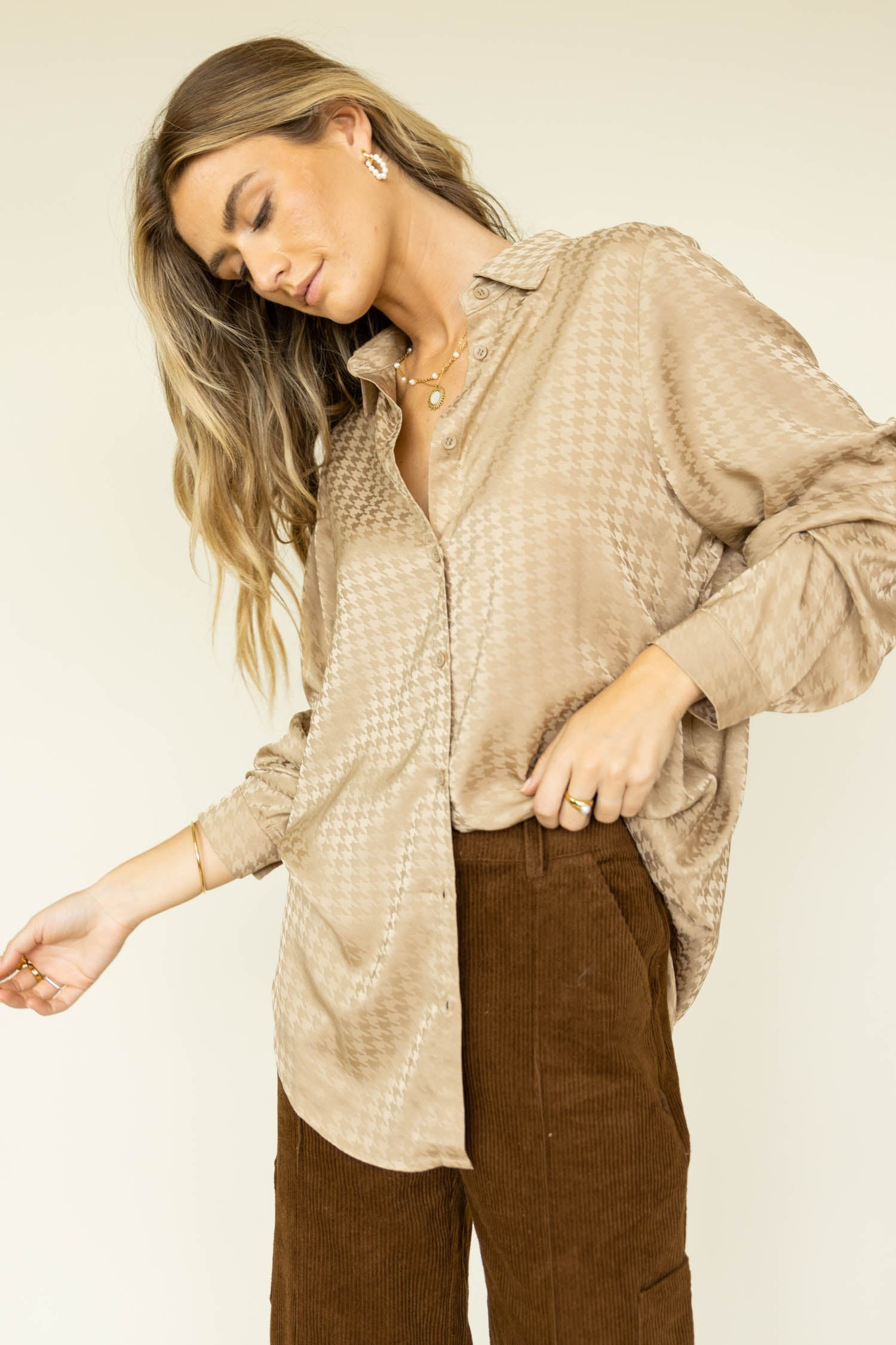 Scout Button Down in Tan - böhme | Böhme US