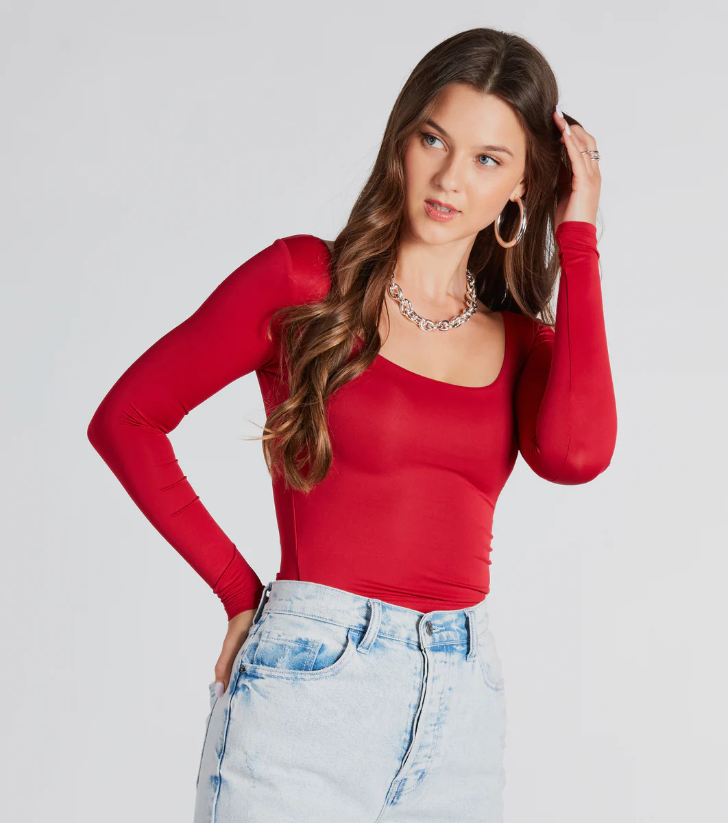 Clean Lines Scoop Neck Seamless Top | Windsor Stores