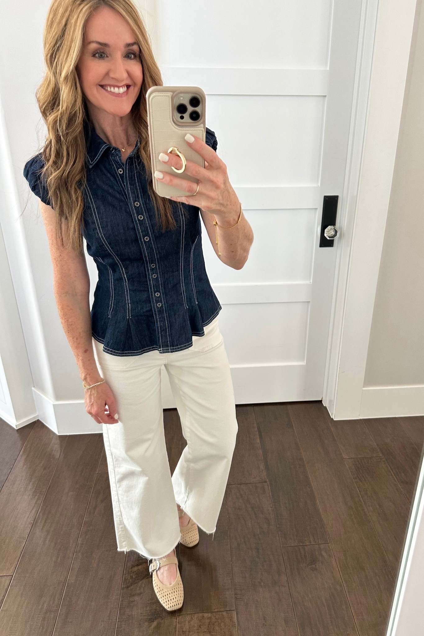 This anthro top is giving custom tailored! Loving the details 

#LTKgrwm #LTKootd #LTKSeasonal