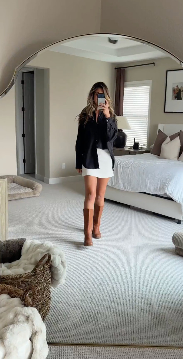 I love this outfit for fall! Simple and chic! 

 #LTKdayinmylife #LTKgrwm #LTKootd