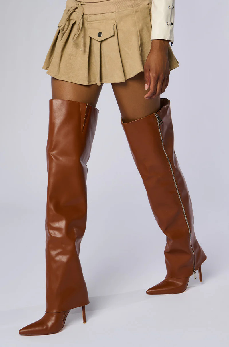 AZALEA WANG MOSSY TAN BOOT | AKIRA