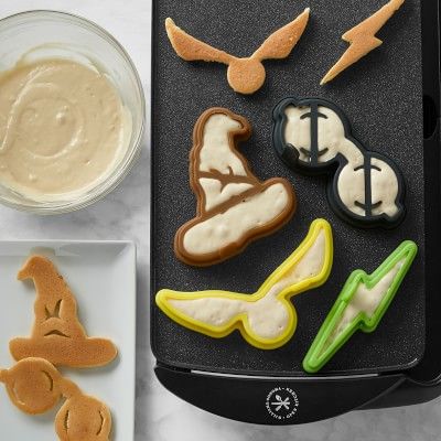 HARRY POTTER™ Pancake Molds | Williams-Sonoma