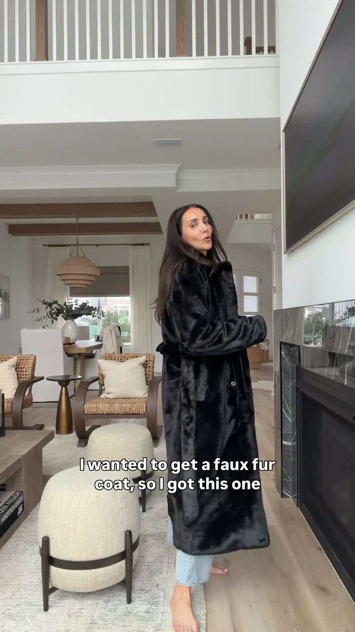 NY winter outfit, New York outfit ideas, faux fur coat, belted faux fur coat, winter chic style, annabrstyle

#LTKOver40