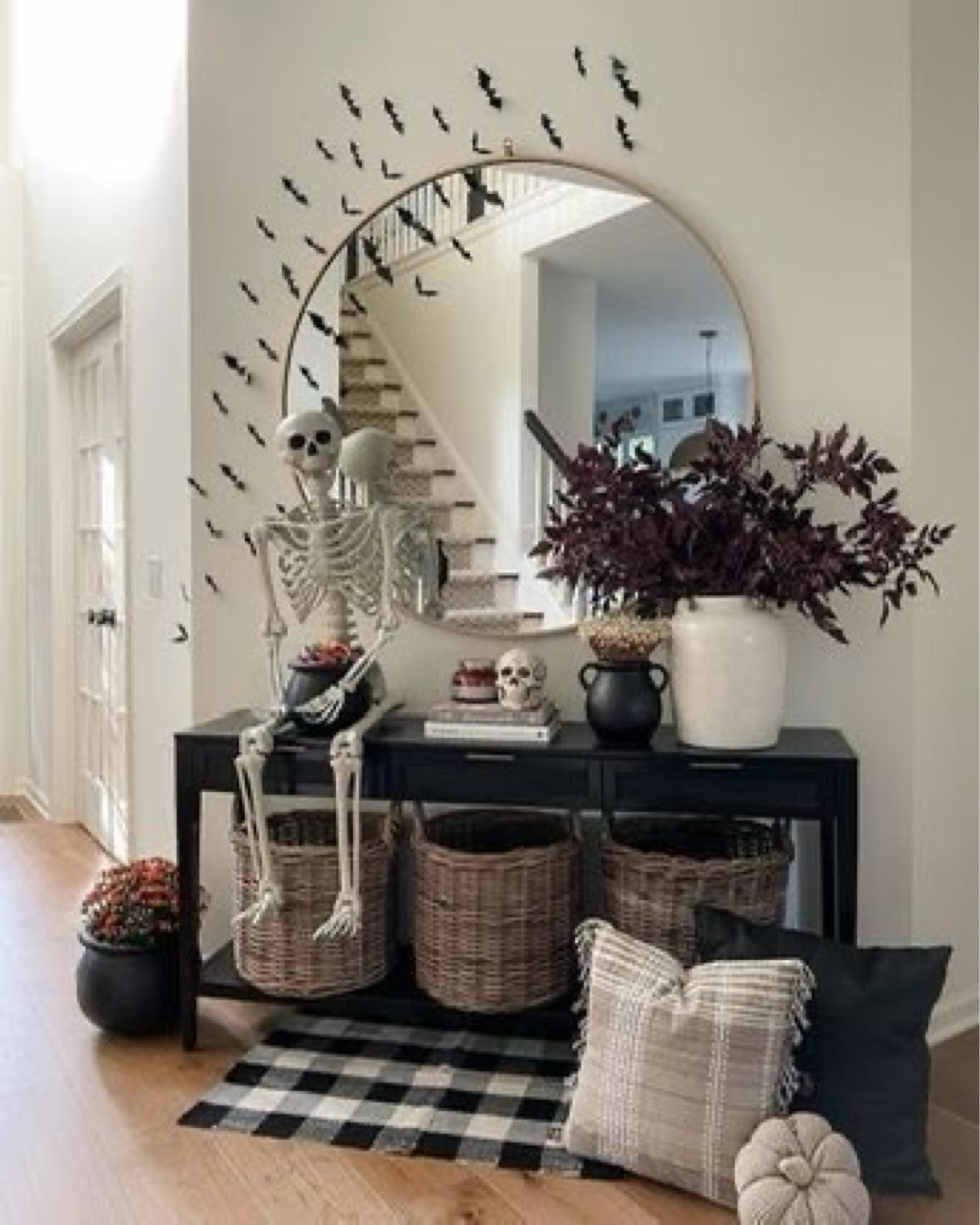 Halloween entryway ideas and fall entryway decorations 👻💀✨🦇 #halloweenentryway #fallentryway #blackconsoletable #roundmirror

#LTKHome #LTKHalloween #LTKSeasonal
