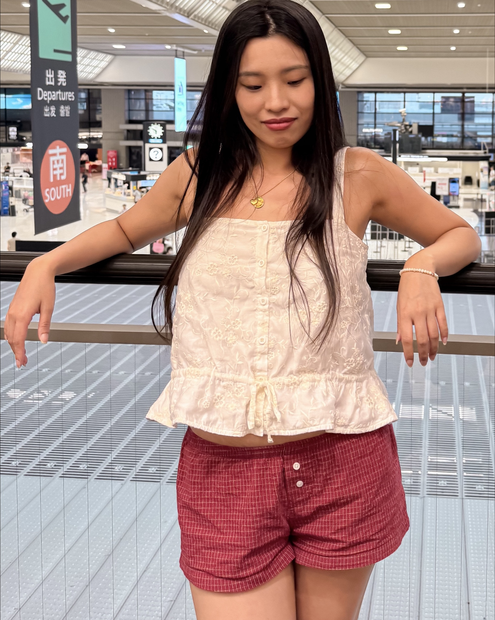 Got a tan in Japan and discovered that dark red × white is the perfect combo.

#ModernWestern

#LTKasia #LTKshoes #LTKFashionMonth