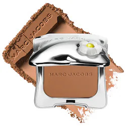 Marc Jacobs Beauty Legally Bronze Talc-Free Blurring Powder Bronzer 20 0.38 oz/11 g | Sephora (US)