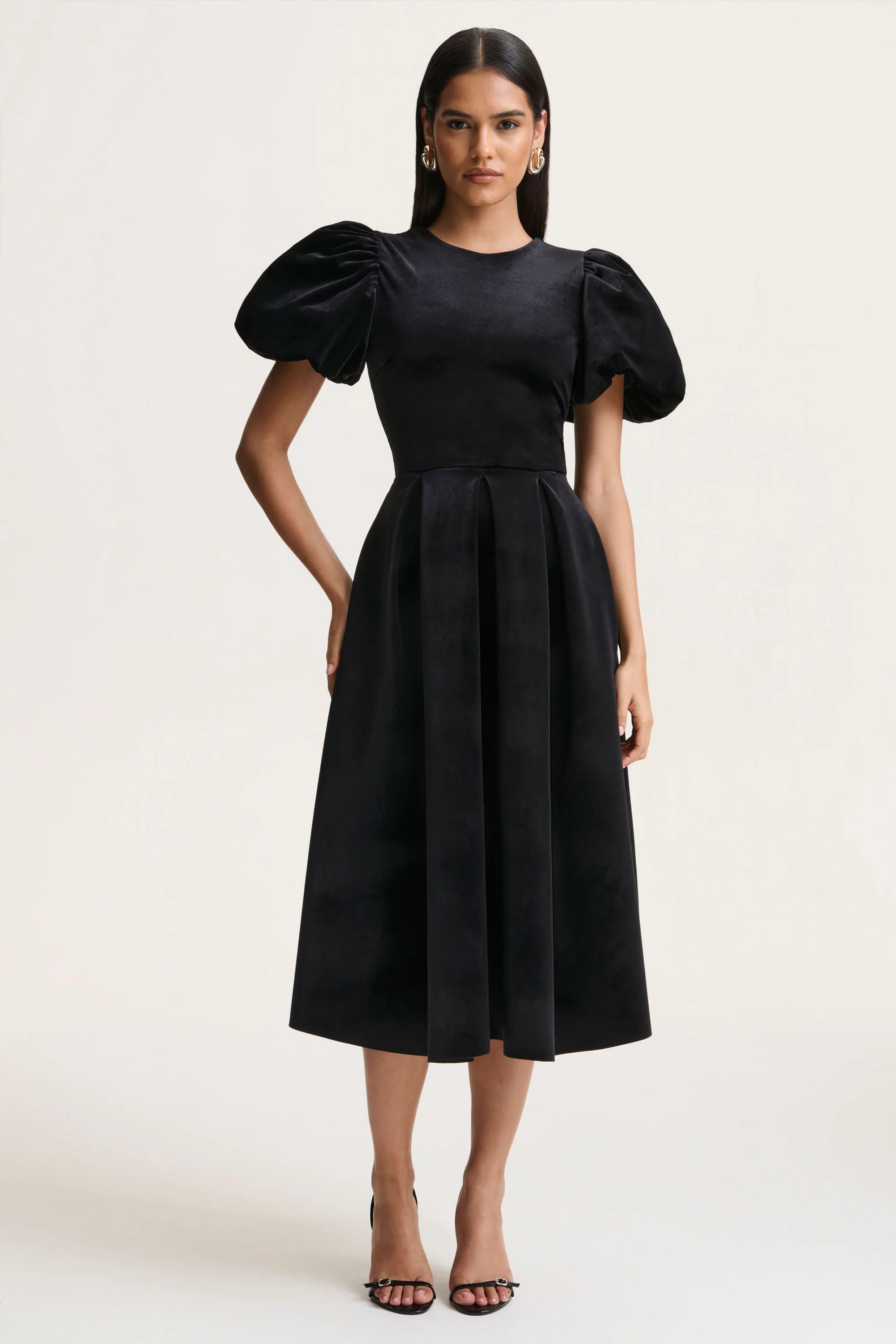 Seraphic | Black Velvet Puff-Sleeve Midi Dress | Club L London