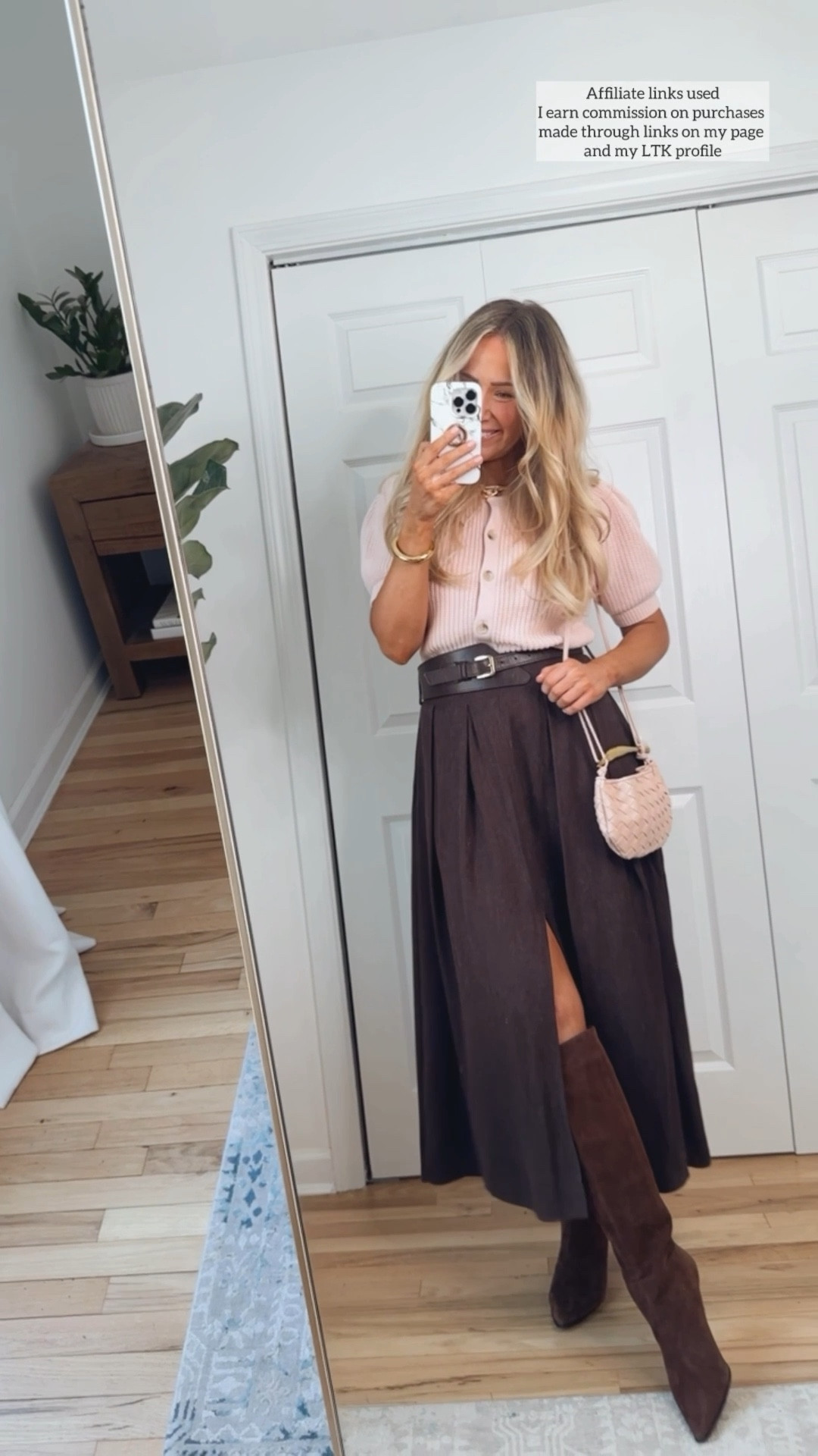 Spring outfit

Pink sweater
Zara skirt midi
Brown boots 