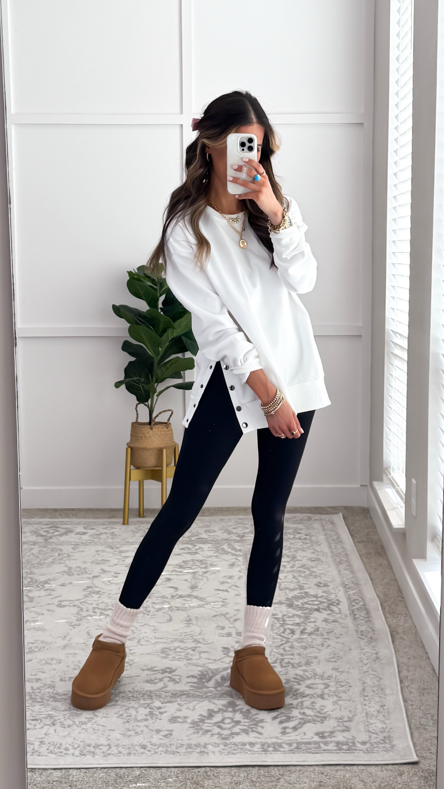 Valentines Day Outfits | Valentines Day Outfit

Pullover - size up for oversize fit, I’m wearing a medium 
Boots - size up 1/2 size if you want to wear thicker socks
Leggings - fit true to size 


#LTKFindsUnder100 #LTKWorkwear #LTKSaleAlert