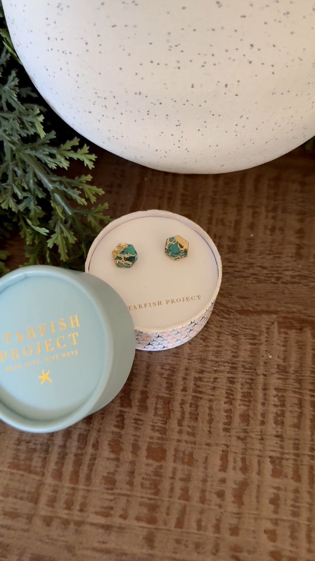 LOVE these earrings and love this company’s mission! They make such great Christmas gifts too! 

#LTKCyberWeek #LTKGiftGuide #LTKHoliday