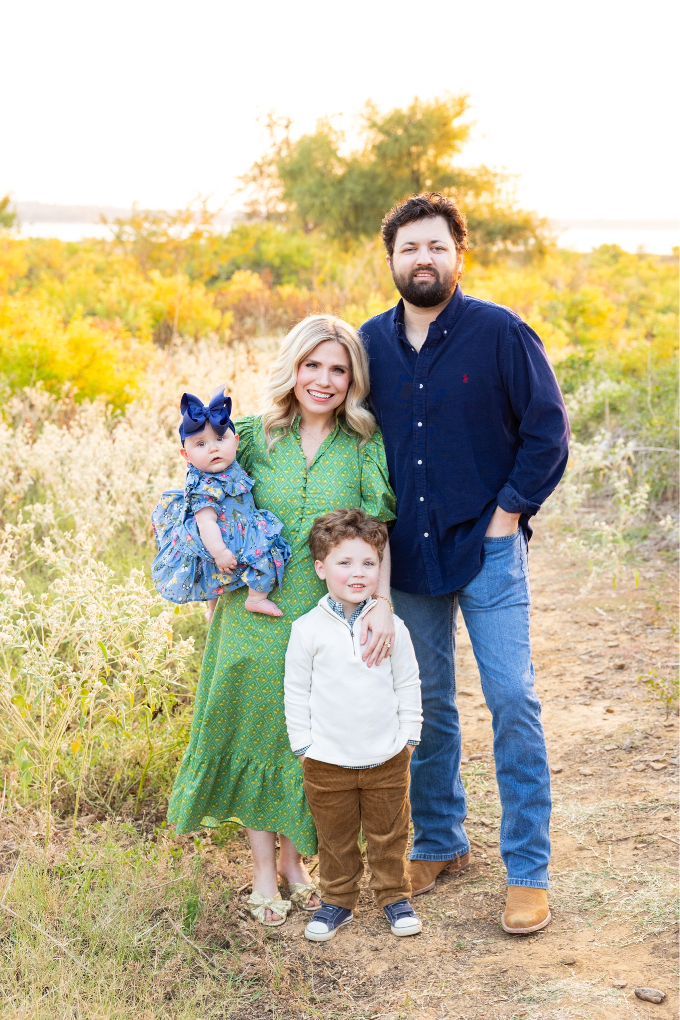 Holiday neutral family pics! 

#LTKMens #LTKStyleTip #LTKFamily