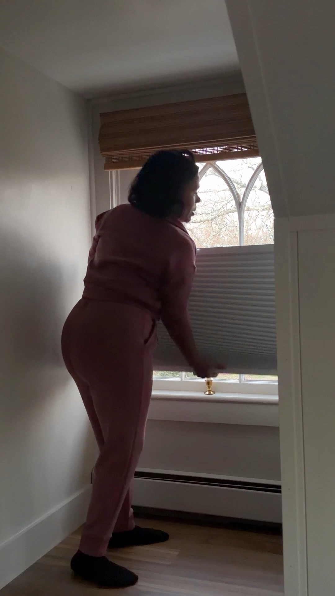 Added quick room-darkening top-down cellular shades for privacy (and because my kids refuse to sleep in 😅). Layered woven wood shades for extra texture and warmth — use them together or on their own for a cozy, finished look.