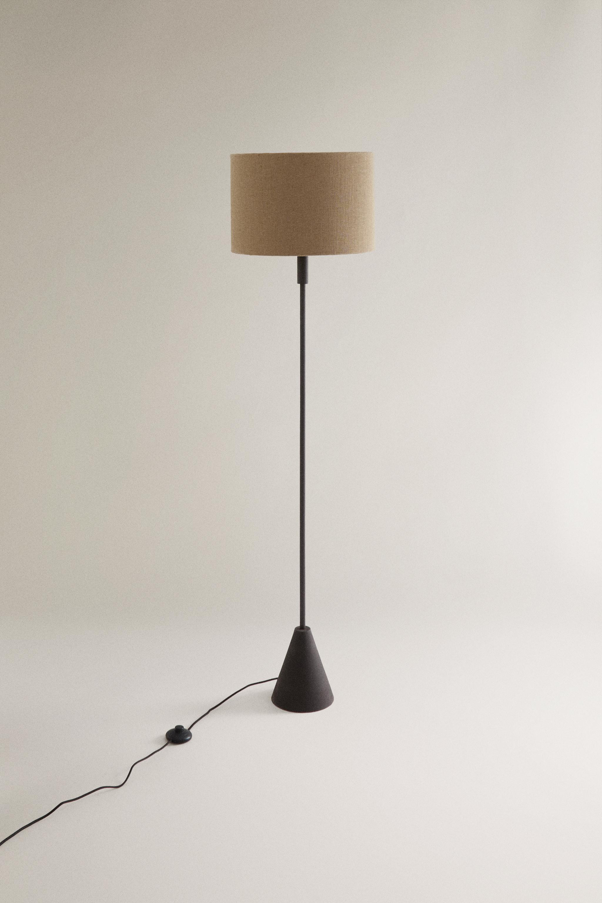 METAL FLOOR LAMP | Zara US