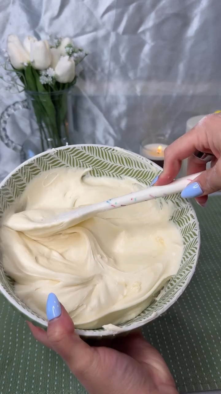 Cream cheese frosting doesn’t have to be complicated. 
.
Recipe at the end for you to screenshot
.
Ingredients:
* 2 cups (4 sticks) of unsalted butter
* 1(8oz) package of cream cheese
* 2(32oz) Ibs of powdered sugar
* 4 tablespoons of fresh-squeezed lemon juice
* 1 teaspoon of salt
* 1 teaspoon of vanilla extract
Instructions:
1. In a stand mixer, mix the softened butter on medium speed for 10 minutes, scraping the bowl occasionally.
2. Add the cream cheese to the butter and cream together until smooth, about 4 minutes.
3. Add in the vanilla extract, lemon juice and salt to the bowl and mix well until incorporated.
4. Slowly add the powdered sugar in four batches and mix until well-smoothed.
5. Use to decorate your cakes and store extra in an airtight ziplock bag for up to 3 weeks in the fridge.
.
#creamcheesefrosting #frostingrecipe #baking #recipe #creamcheeseicing