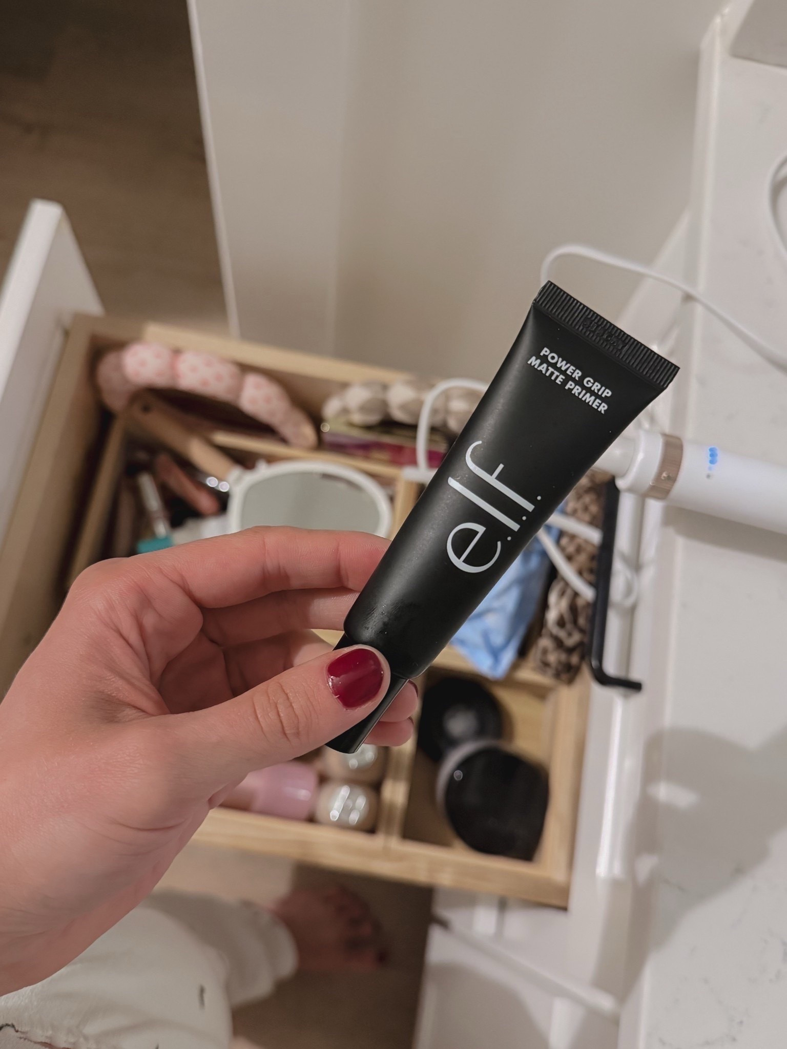 I’ve been using this on my t-zone since I’m very oily & love it so far!! It doesn’t break out my sensitive skin but keeps my makeup matte & perfect all day long! 



#LTKmorningroutine #LTKmomlife #LTKselfcare