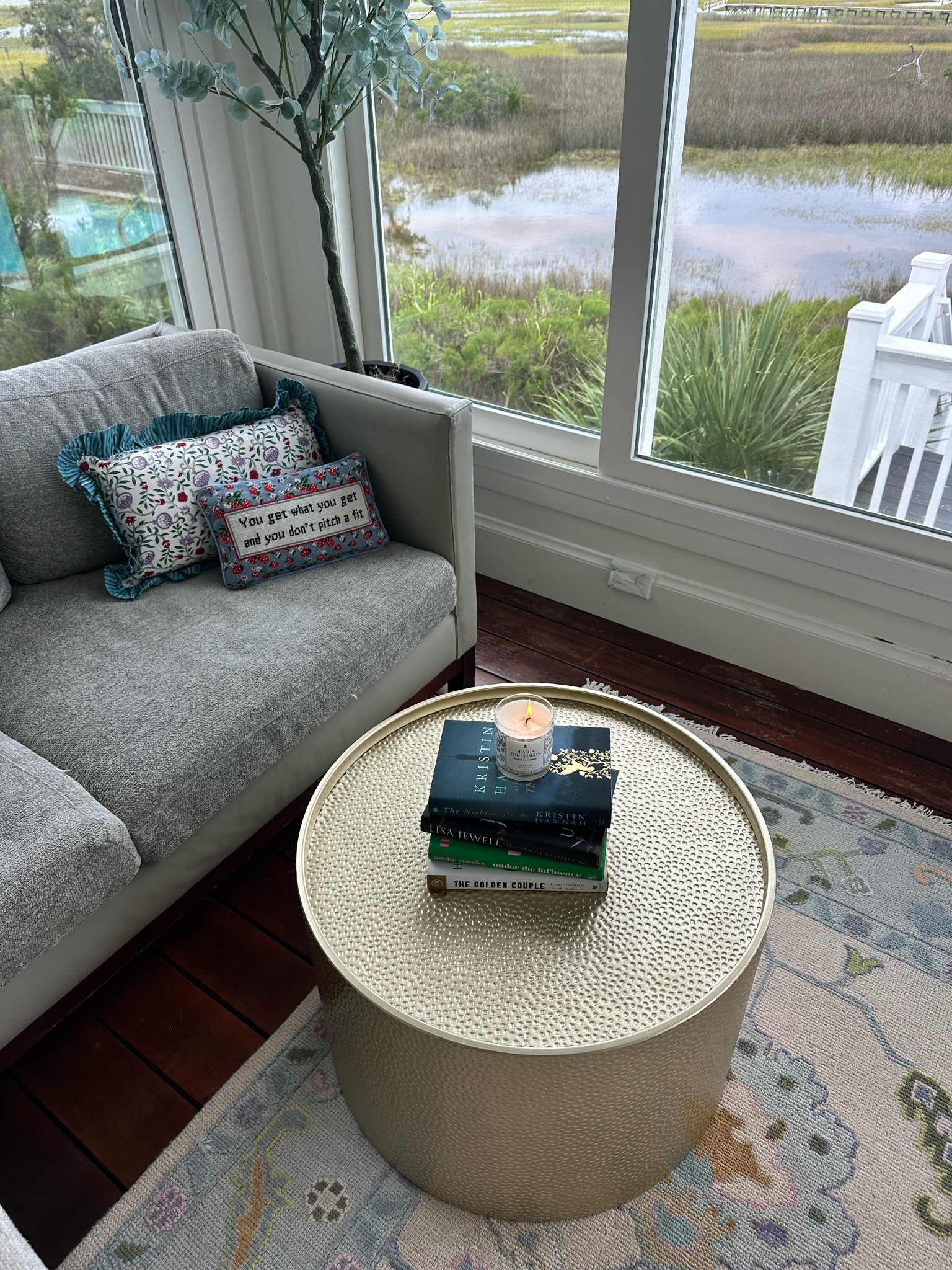 Cozy reading nook with beautiful woven rug and needlepoint throw pillows

Books for fall
Reading list


#LTKStyleTip #LTKHome #LTKFindsUnder100