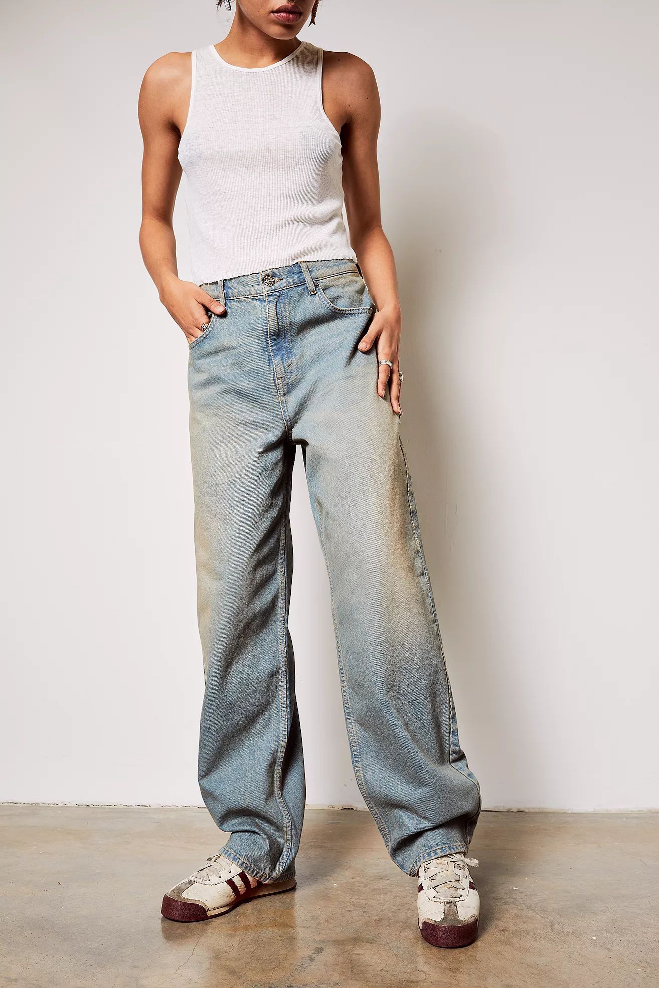 BDG Vintage Tint Boyfriend Jeans | Urban Outfitters (EU)