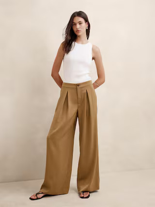 Silky Pleated Wide-Leg Pant | Banana Republic Factory