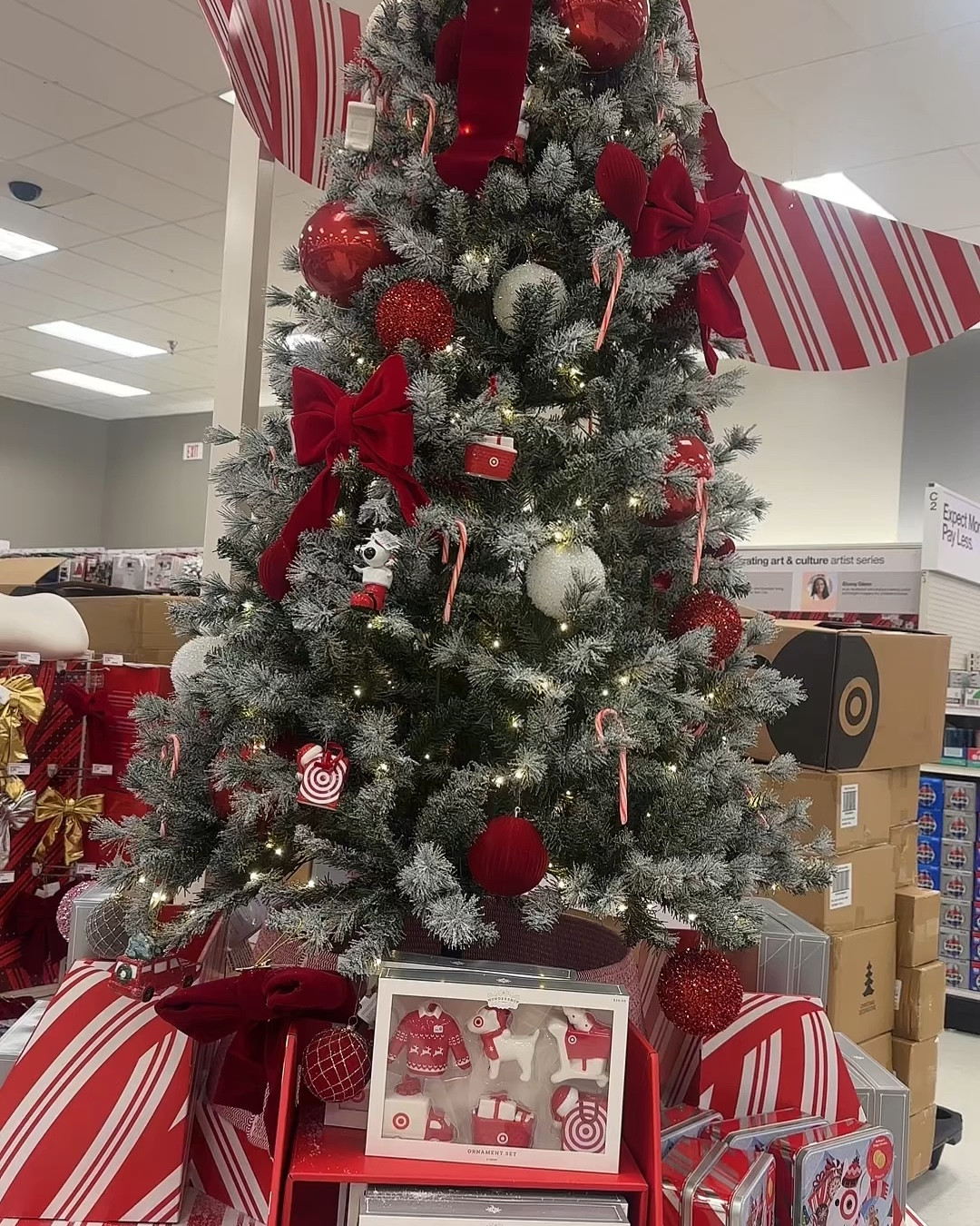 Target Christmas Ornaments #christmas #ornaments #christmasfind #target #targetfind #target #shopping #christmasmusthave #christmastree #targetmom #holiday #christmashaul 

#LTKSeasonal #LTKHome #LTKHoliday