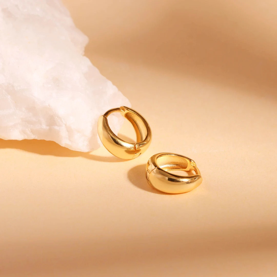 Gold Hoop Earrings Clip on Earrings Huggie Earrings Women - Etsy | Etsy (US)