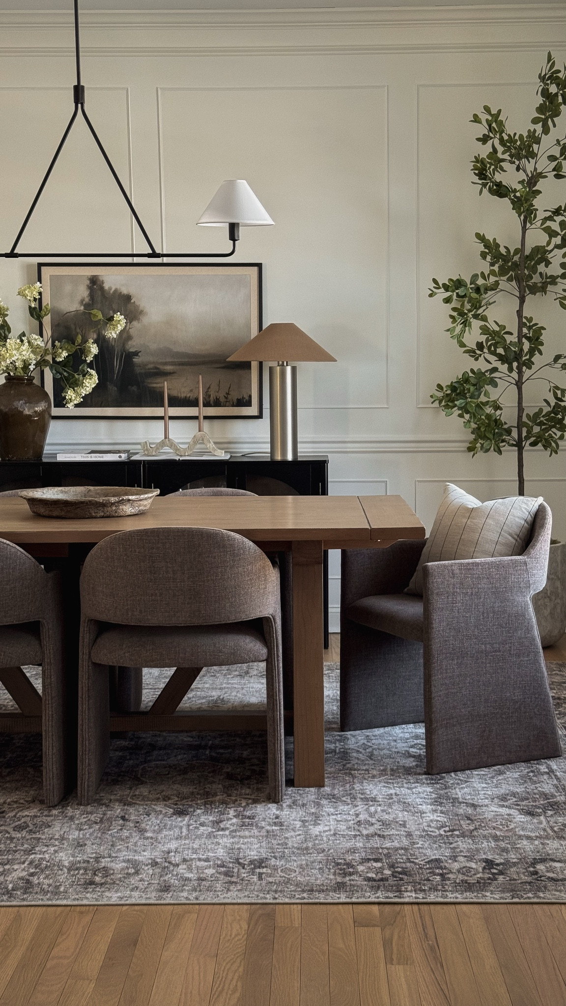 Dining room table, dining room chairs, upholstered chairs, olive tree, dining room rug, dining room pendant light, chandelier, extension dining table, spring stems, spring decor, dining room lamp, table lamp ￼

#LTKHome