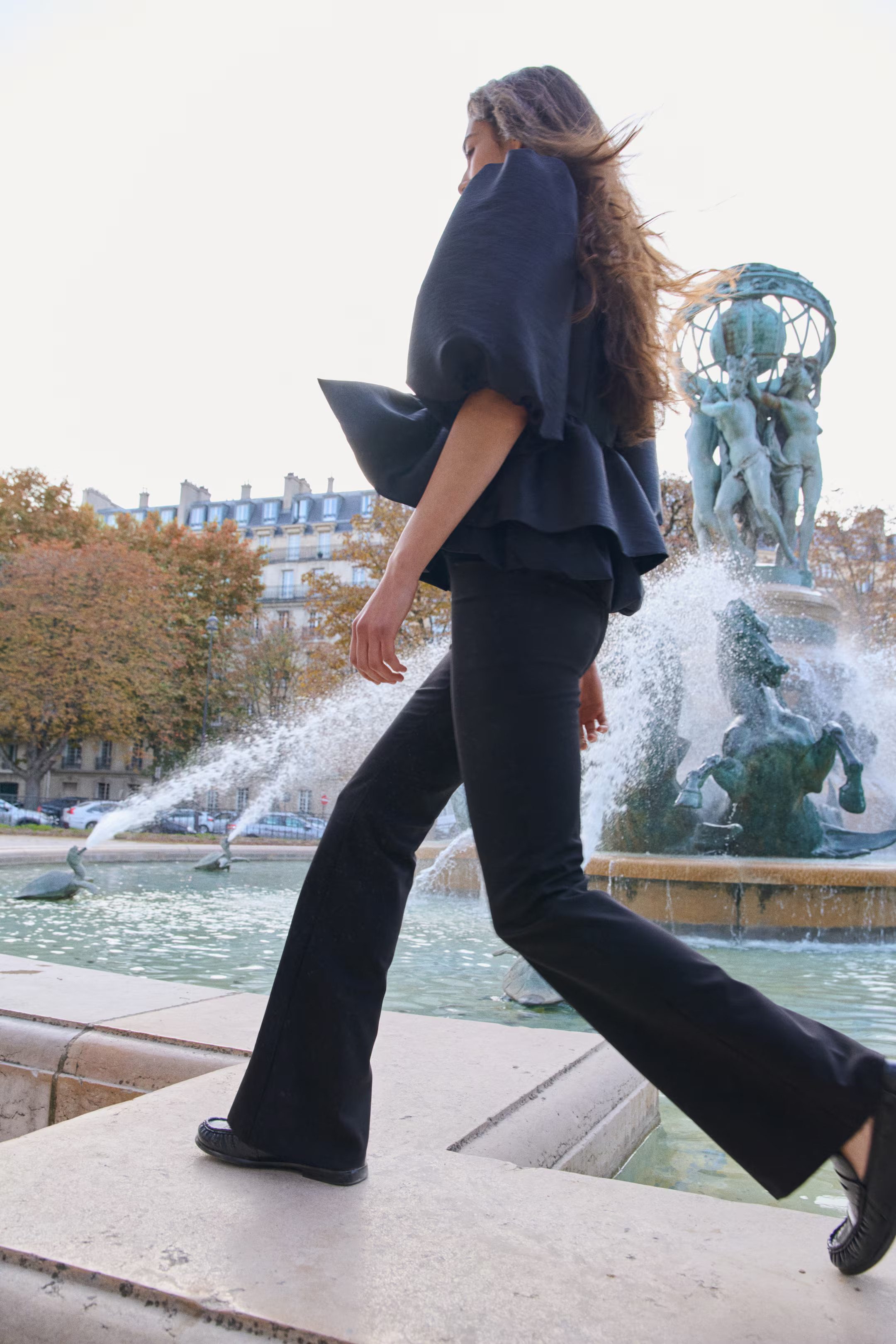 Flared tailored trousers | H&M (UK, MY, IN, SG, PH, TW, HK)