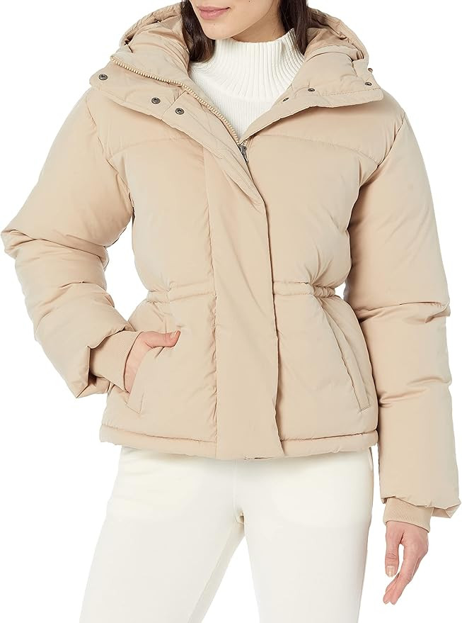 Amazon Essentials Women's Short Waisted Puffer Jacket (Available in Plus Size) | Amazon (US)