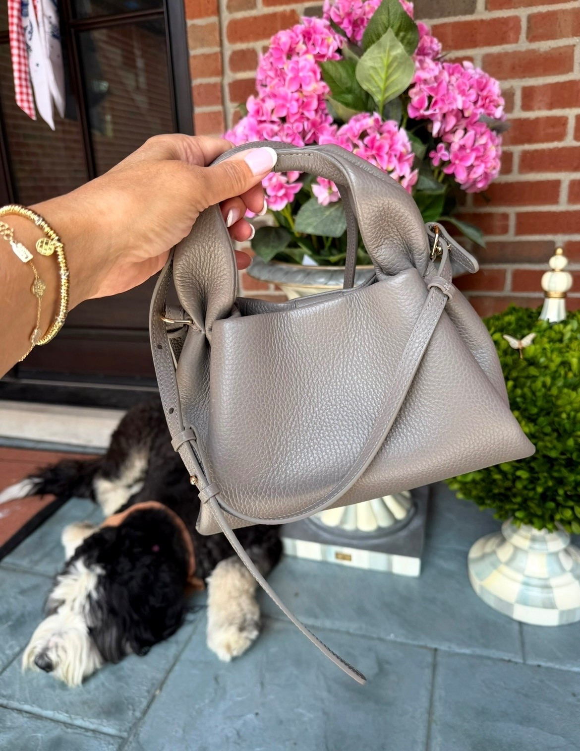 Showing off my new @Quince bag for fall! It gives that high end luxury feel but at an approachable price point! Will be pairing this with all my cool toned outfits this season!

#LTKSeasonal #LTKOver40 #LTKMidsize