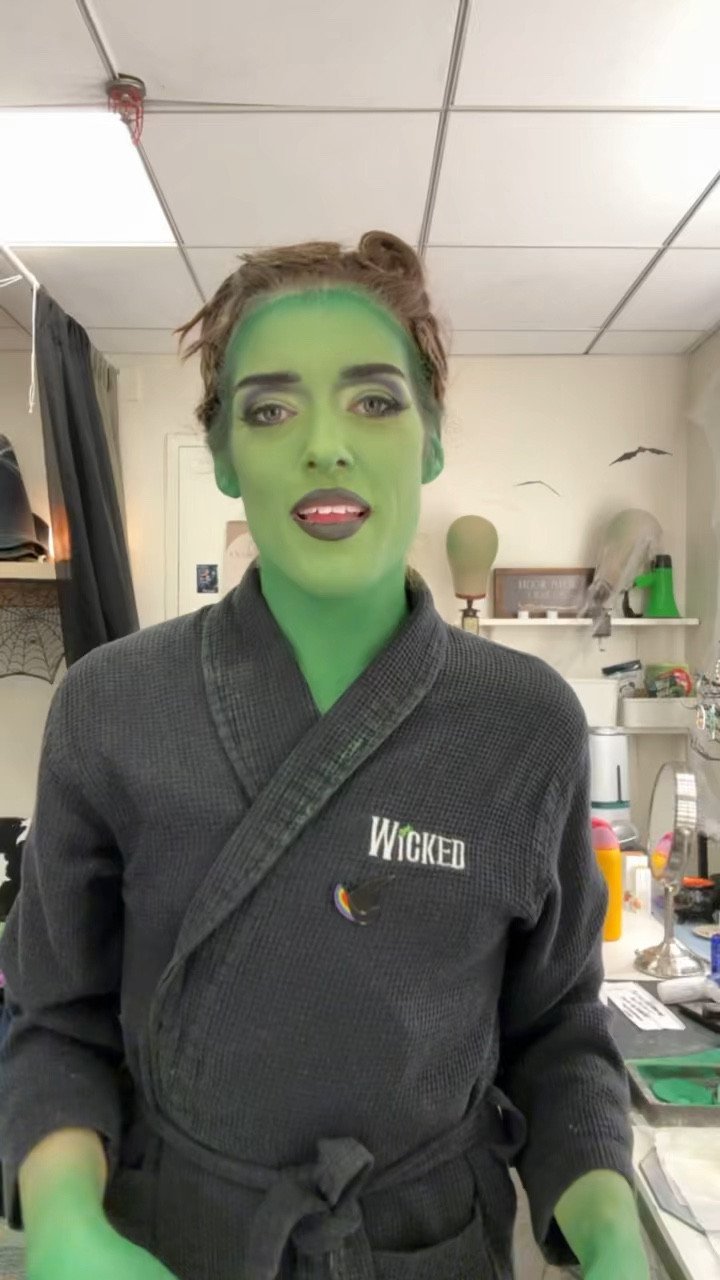 This Green Girl uses the Green Clean every day to melt away after my shows! 

#LTKGiftGuide #LTKBeauty #LTKStyleTip