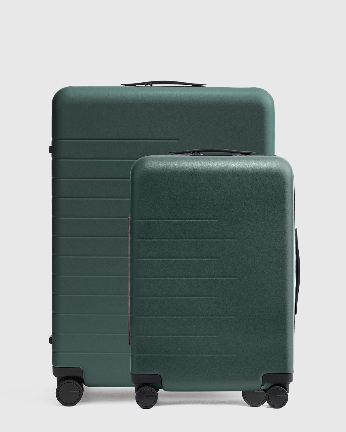 Carry-On & Large Check-In Suitcase Bundle in Dark Green | Quince