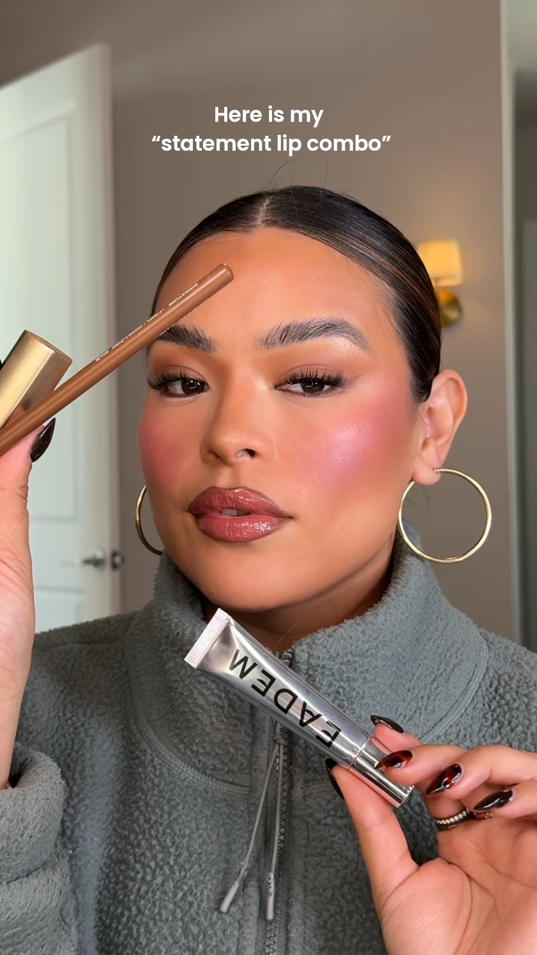 GIRLSSS this one is an all year round kind of lip combo✨

Lip liner in morphe in the shade brûlée 
Lipstick from bobbi brown in neutral rose 315
Lip balm from eadem in the shade gissap glaze 

#makeup #lipcombo 

#LTKBeauty